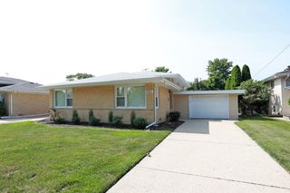 1041 Irwin Avenue, Des Plaines, IL 60016