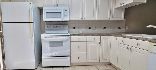 203 Lamplighter Circle, Winston-salem, NC 27104