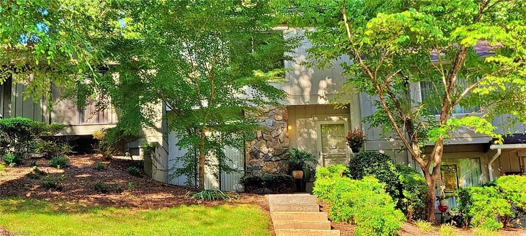 203 Lamplighter Circle, Winston-salem, NC 27104