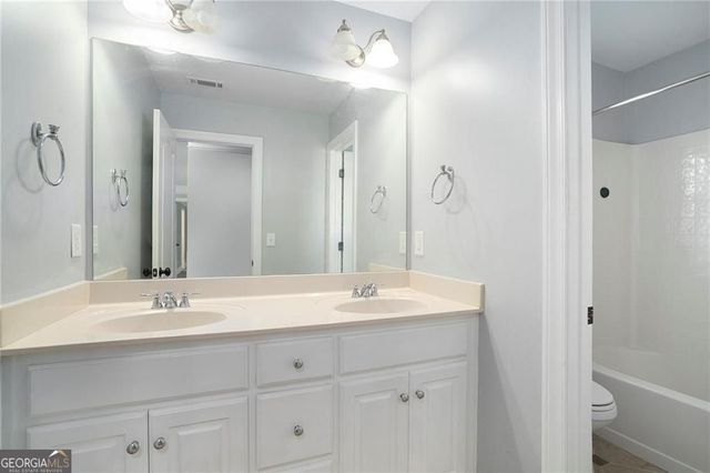 320 Baymist Drive, Loganville, GA 30052