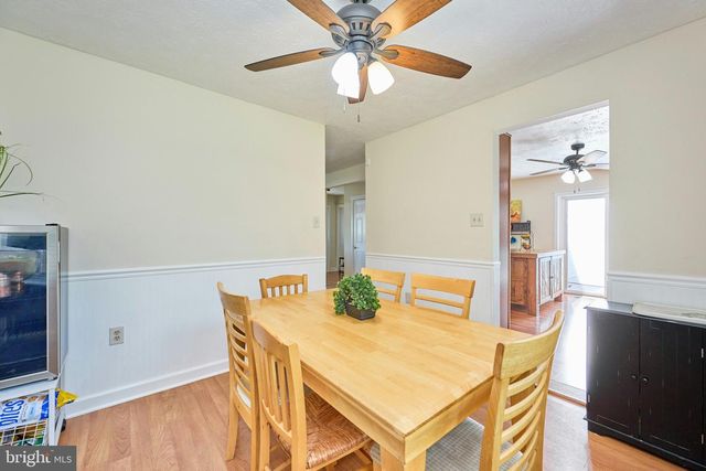 806 RUST DR NE, Leesburg, VA 20176