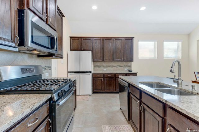 9818 Bricewood Oak, San Antonio, TX 78254