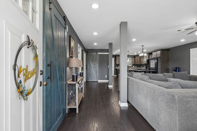 145 Diane Loop, White Bluff, TN 37187