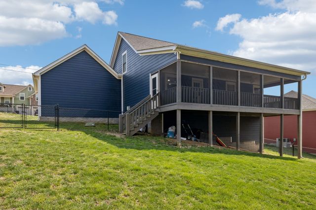 145 Diane Loop, White Bluff, TN 37187
