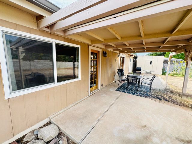 1620 Parsifal Street NE, Albuquerque, NM 87112