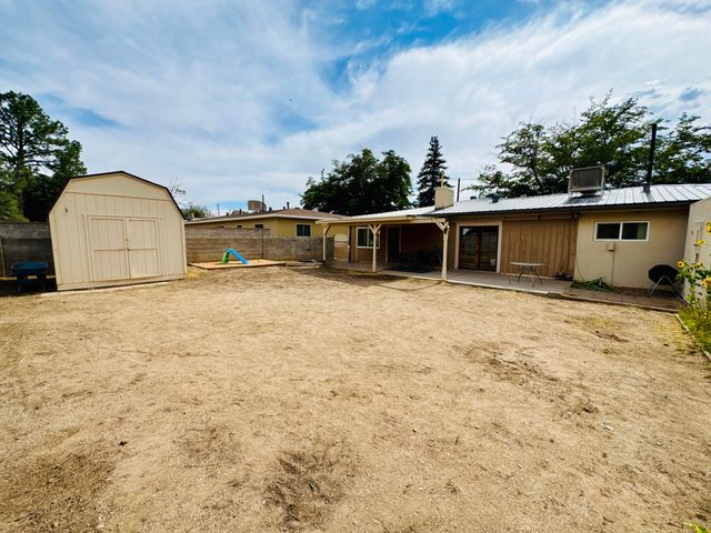 1620 Parsifal Street NE, Albuquerque, NM 87112