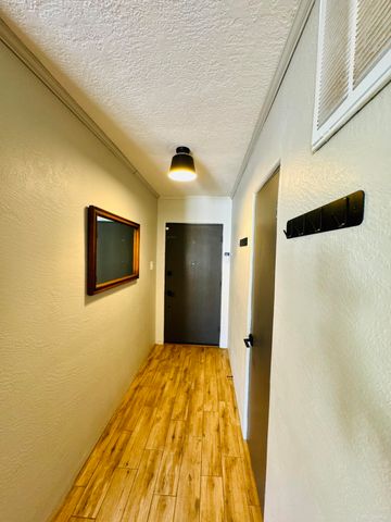 1620 Parsifal Street NE, Albuquerque, NM 87112