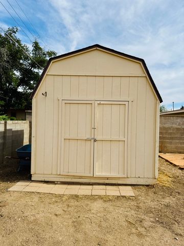 1620 Parsifal Street NE, Albuquerque, NM 87112