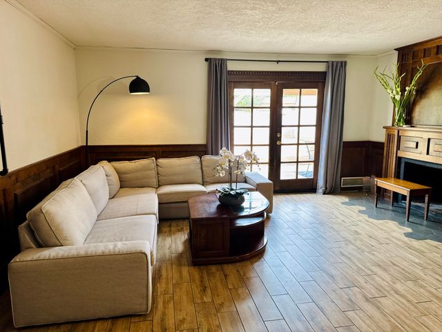 1620 Parsifal Street NE, Albuquerque, NM 87112