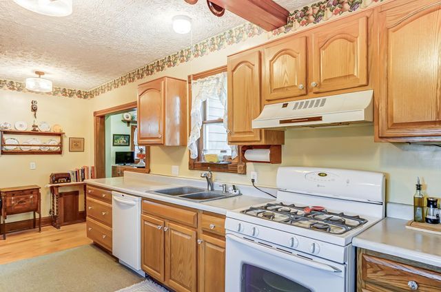 11135 Basil Road NW, Baltimore, OH 43105