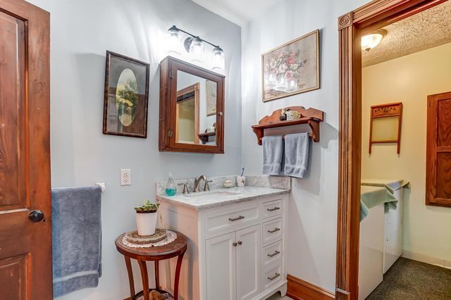 11135 Basil Road NW, Baltimore, OH 43105