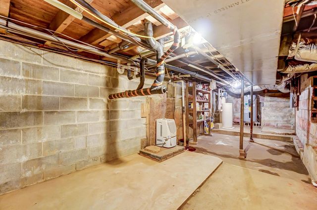 11135 Basil Road NW, Baltimore, OH 43105