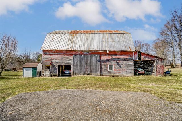 11135 Basil Road NW, Baltimore, OH 43105