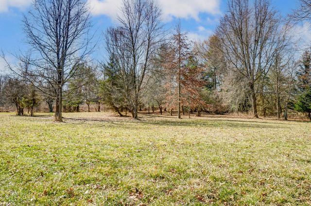 11135 Basil Road NW, Baltimore, OH 43105