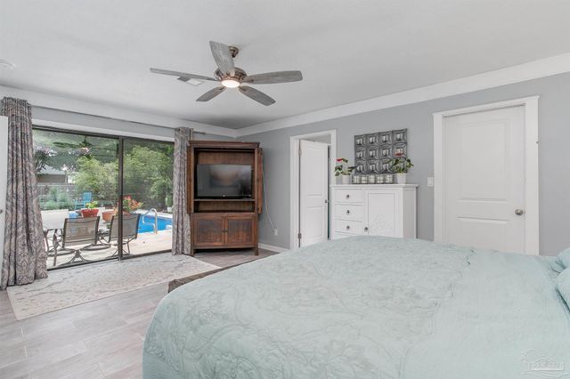1 Arapaho Dr, Pensacola, FL 32507
