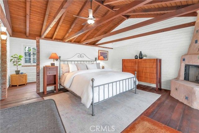 1321 W Valleyheart Drive, Burbank, CA 91506