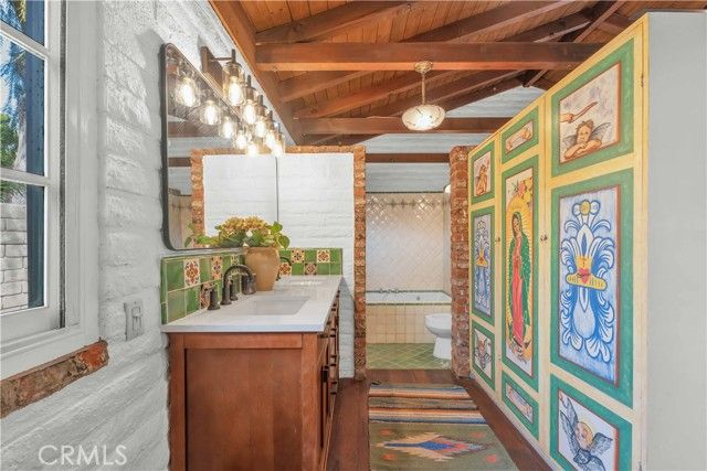 1321 W Valleyheart Drive, Burbank, CA 91506