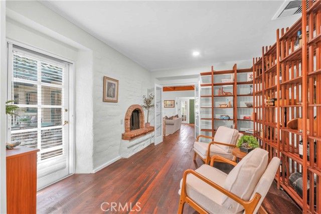 1321 W Valleyheart Drive, Burbank, CA 91506