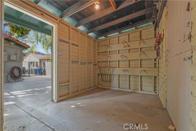 1321 W Valleyheart Drive, Burbank, CA 91506