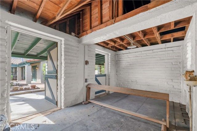 1321 W Valleyheart Drive, Burbank, CA 91506