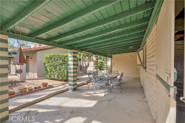 1321 W Valleyheart Drive, Burbank, CA 91506