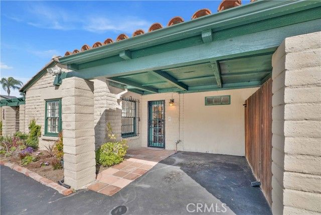 1321 W Valleyheart Drive, Burbank, CA 91506