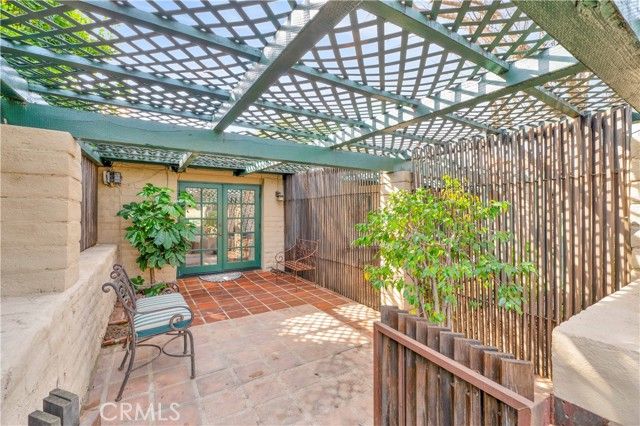 1321 W Valleyheart Drive, Burbank, CA 91506