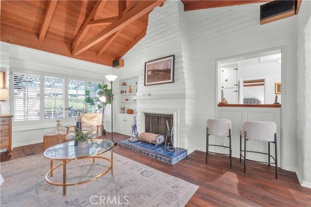 1321 W Valleyheart Drive, Burbank, CA 91506