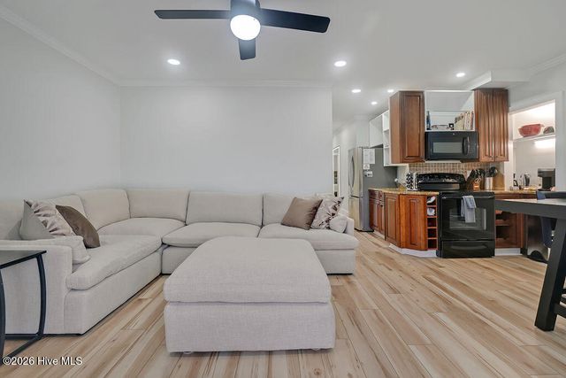 102 S 2nd Street Unit 218, Wilmington, NC 28401