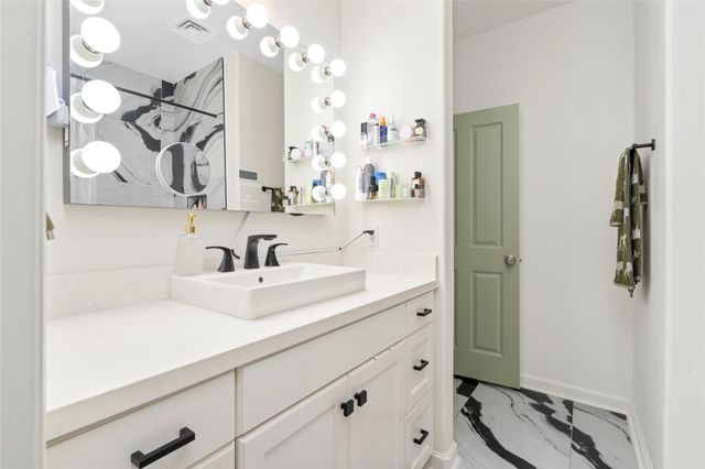 914 Main Street 1008, Houston, TX 77002