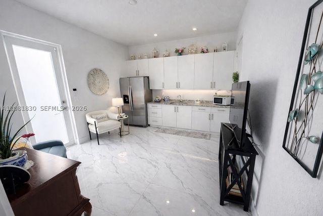 22255 SW 132 Ave, Miami, FL 33170