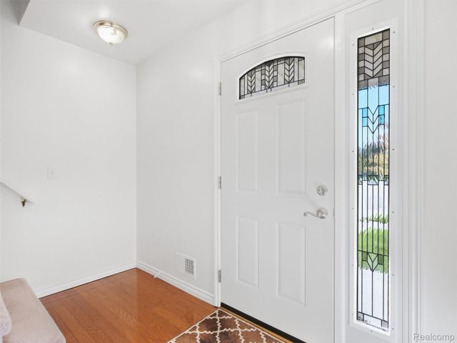 21870 Kentucky Court, Clinton Charter Township, MI 48035