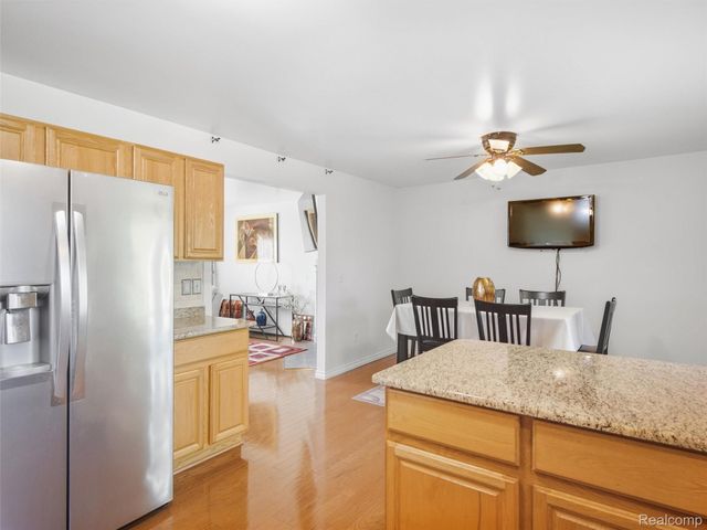 21870 Kentucky Court, Clinton Charter Township, MI 48035