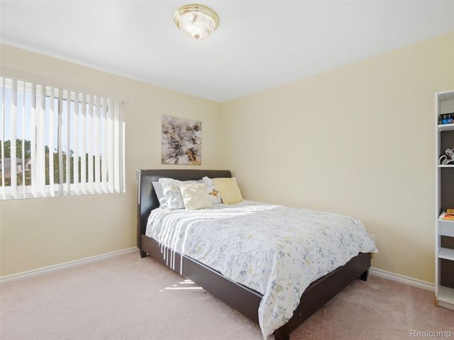 21870 Kentucky Court, Clinton Charter Township, MI 48035
