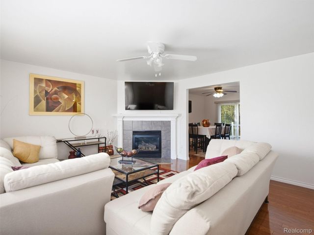 21870 Kentucky Court, Clinton Charter Township, MI 48035