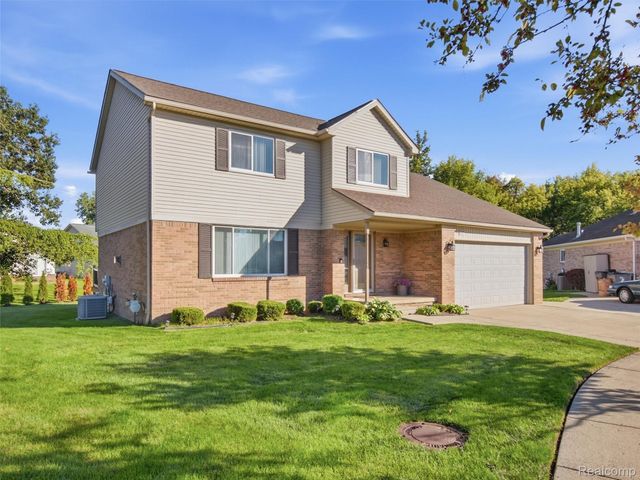 21870 Kentucky Court, Clinton Charter Township, MI 48035