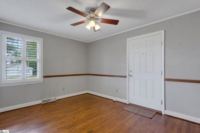 887 Ansel School Road, Greer, SC 29651