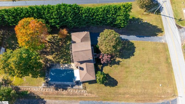 887 Ansel School Road, Greer, SC 29651