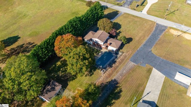 887 Ansel School Road, Greer, SC 29651