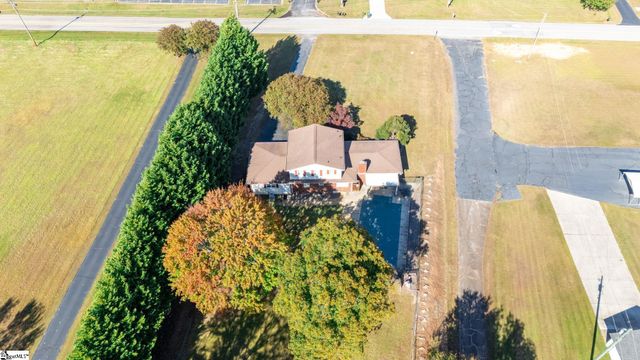 887 Ansel School Road, Greer, SC 29651