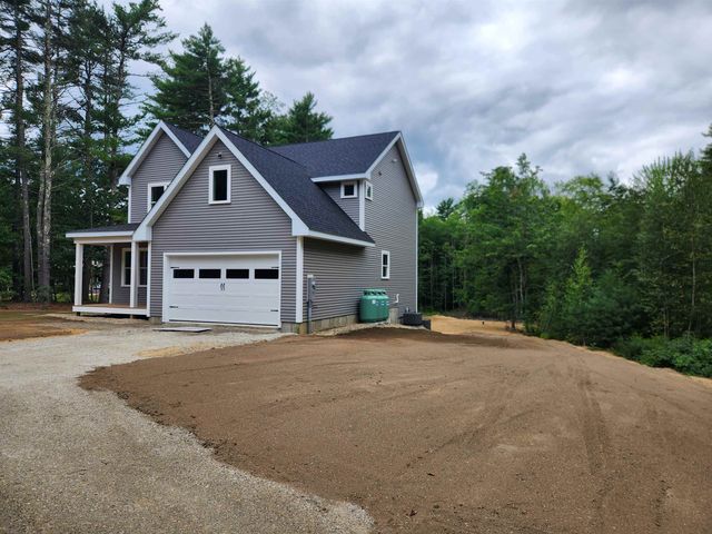 18 Lee Road, Barrington, NH 03825