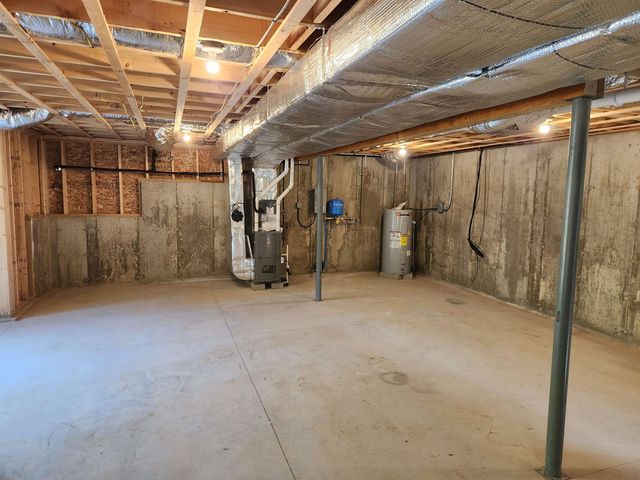 18 Lee Road, Barrington, NH 03825