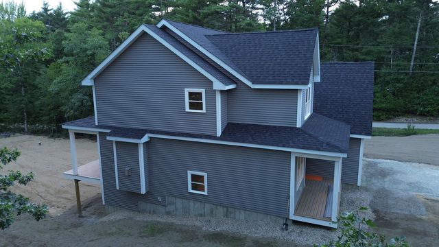 18 Lee Road, Barrington, NH 03825
