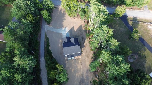 18 Lee Road, Barrington, NH 03825
