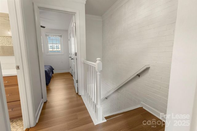 1318 Green Oaks Lane, Charlotte, NC 28205