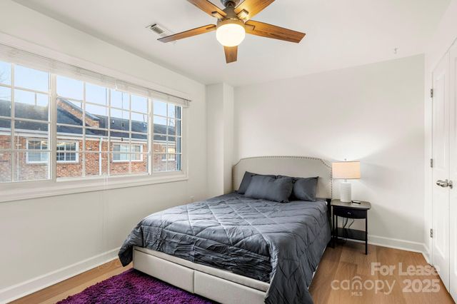 1318 Green Oaks Lane, Charlotte, NC 28205