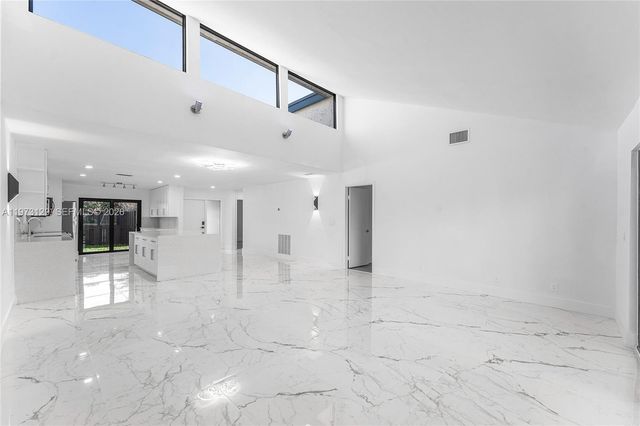 2007 Deer Creek Woodlands Way, Deerfield Beach, FL 33442