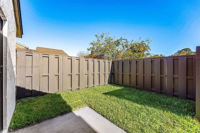 2007 Deer Creek Woodlands Way, Deerfield Beach, FL 33442