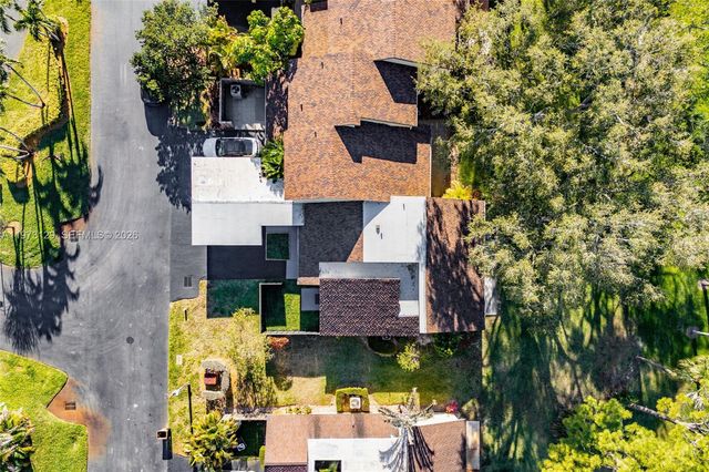 2007 Deer Creek Woodlands Way, Deerfield Beach, FL 33442