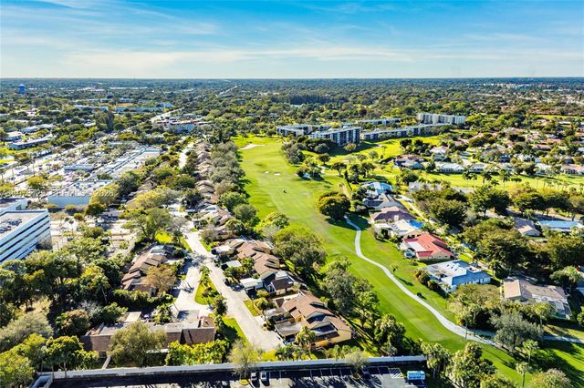 2007 Deer Creek Woodlands Way, Deerfield Beach, FL 33442